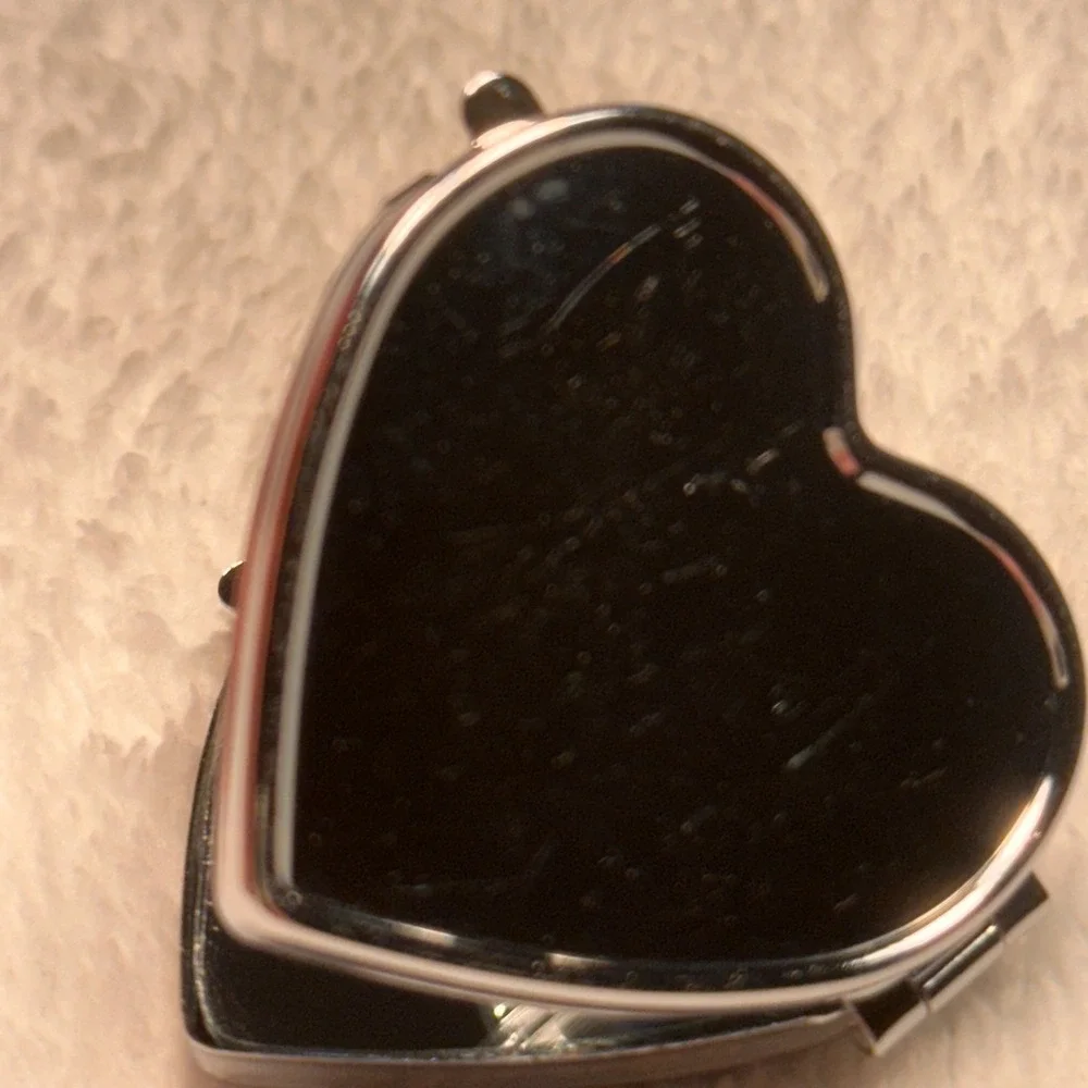 Pearl Colored Bead Covered Compact‎ Makeup Mirror Heart Shaped